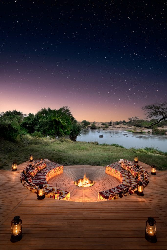 Grumeti-Serengeti-River-Lodge-fire-pit Grumeti-Serengeti-River-Lodge-fire-pit