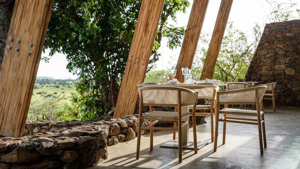 tanzania-faru-faru-lodge-restaurant
