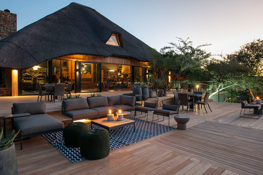 Luxury accommodation with private dining area in the bush while on luxury safari with Premier Africa in Shamwari Game Reserve