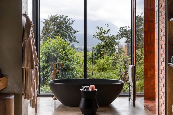 rwanda-singita-kwitonda-lodge-gallery-suite-bathroom