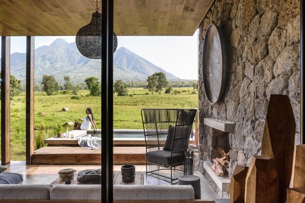 rwanda-singita-kwitonda-lodge-gallery-suite-pool-deck