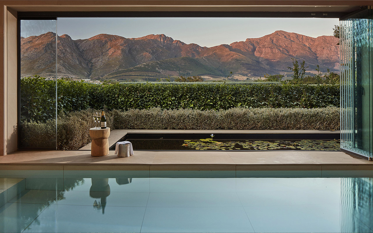 Leeu-Estates-cape-winelands-spa-pool-02